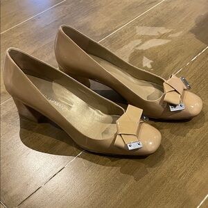 Stuart Weitzman Tan Heels with Bow Accent